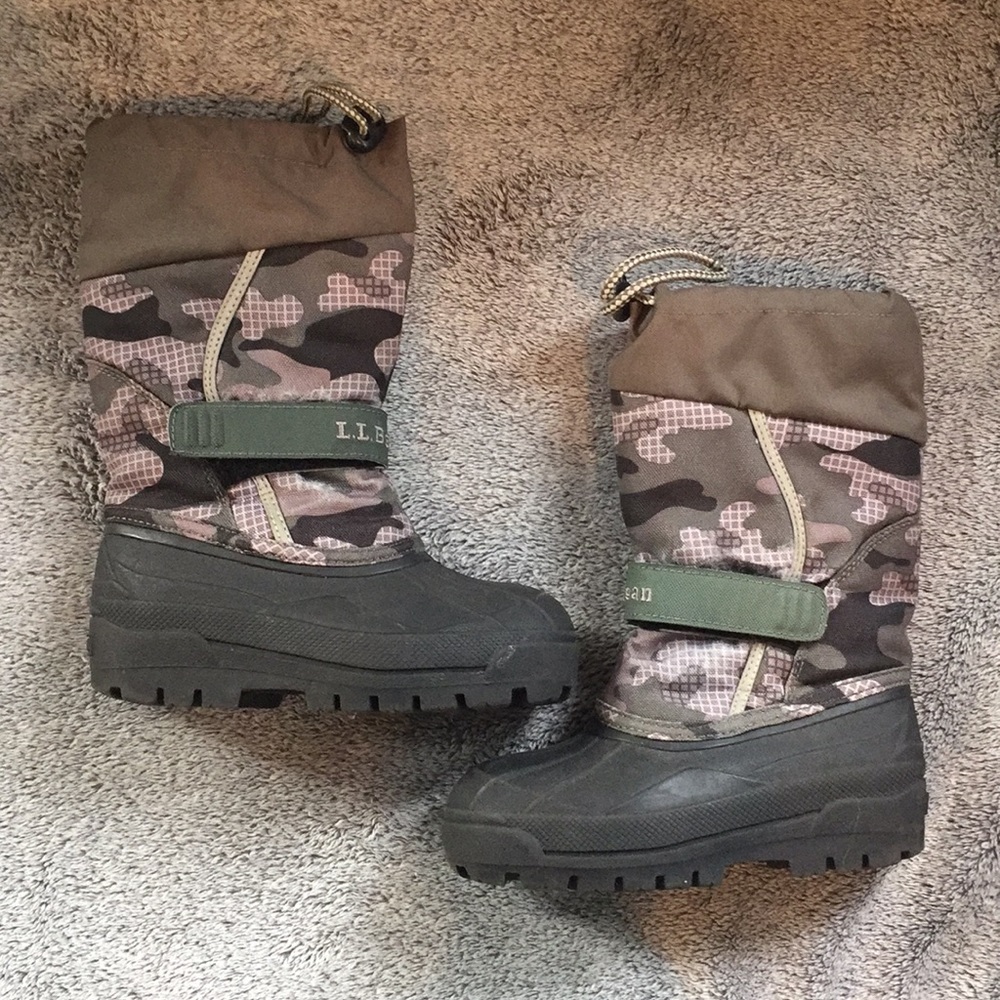 L.L Bean children’s snow boots